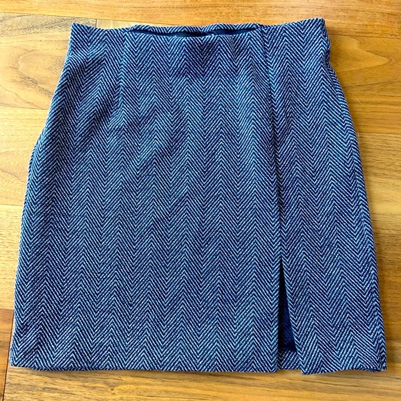 Dynamite short skirt - Picture 1 of 4